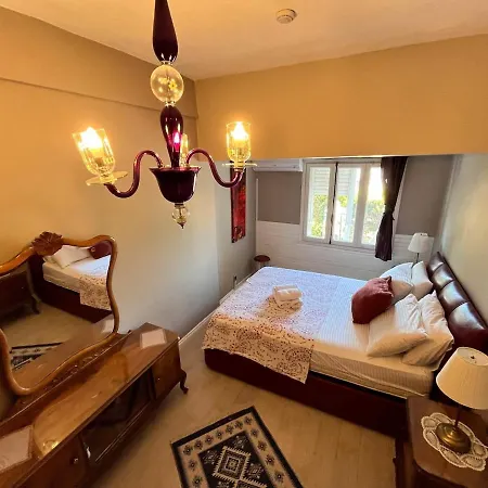 At 100 Meters To The Sea In Casa de Férias Urla