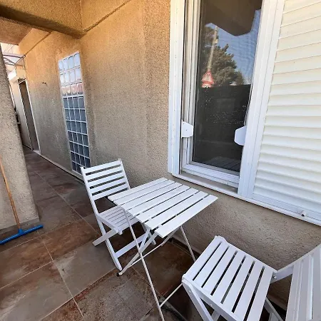 At 100 Meters To The Sea In * 울라