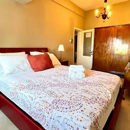 Case de vacanță At 100 Meters To The Sea In